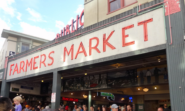 パイク プレイス フィッシュ マーケット World Famous Pike Place Fish Market