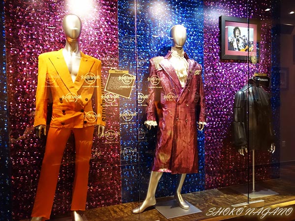 Hard Rock Cafe のプリンスの展示