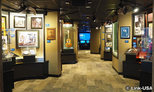 ブルースの殿堂博物館（Blues Hall of Fame Museum）へ