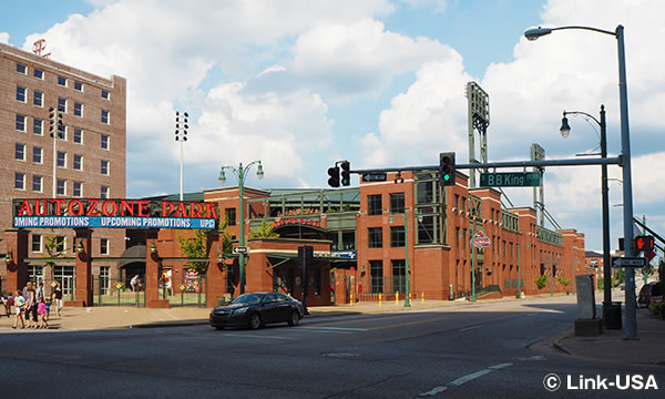 オートゾーンパーク　AutoZone Park