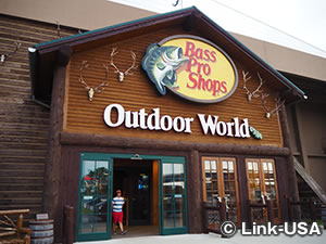 バスプロショップス・アット・ザ・ピラミッド　Bass Pro Shops at the Pyramid