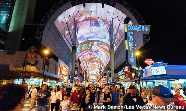 フリーモント・ストリート・エクスペリエンス　Fremont Street Experience