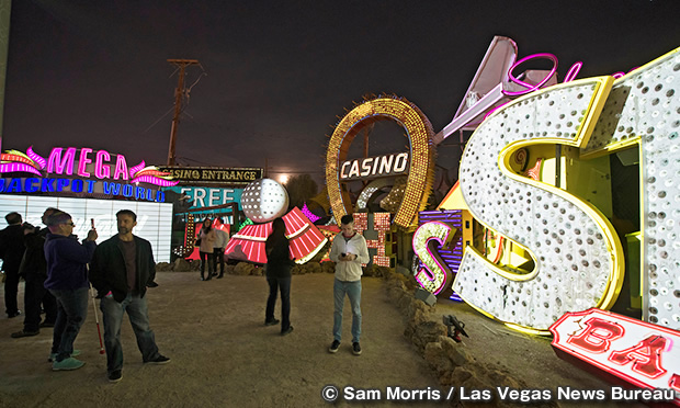 ネオン博物館　Neon Museum