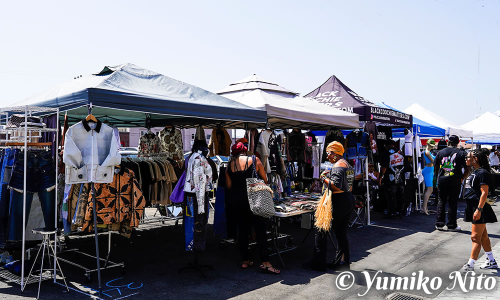 BLACK MARKET FLEA 場内の様子