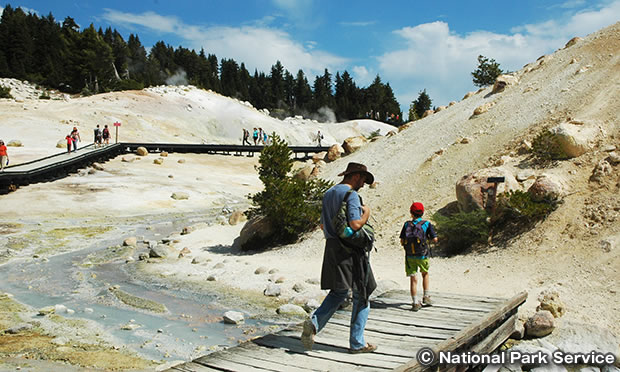 バンパスヘル　Bumpass Hell