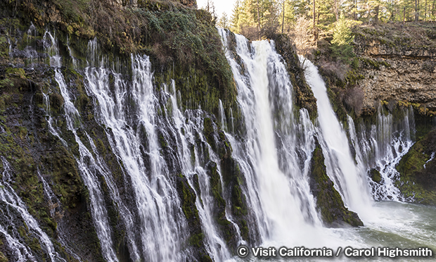 マッカーサーバーニーフォールズ記念州立公園　McArthur-Burney Falls Memorial SP