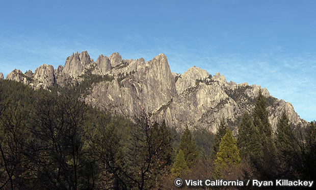 キャッスル・クラッグス州立公園　Castle Crags State Park