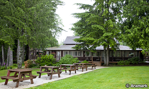 レイク クィノルト ロッジ　Lake Quinault Lodge