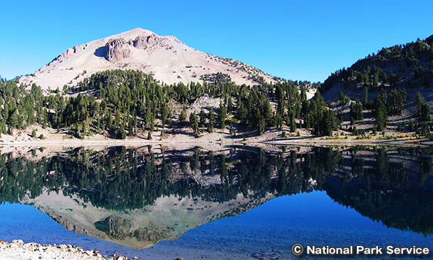ラッセン ピーク トレイル　Lassen Peak Trail