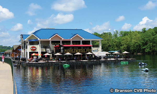 メインストリート・レイク・クルーズ　Main Street Lake Cruises
