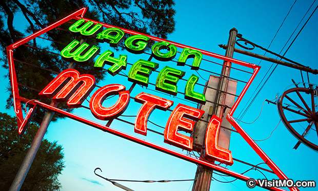 ワゴン ホイール モーテル　Wagon Wheel Motel