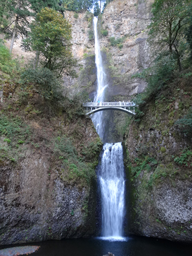 マルトノマ滝　Multnomah Falls