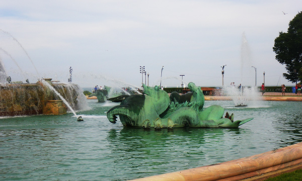 バッキンガム噴水　Clarence Buckingham Memorial Fountain