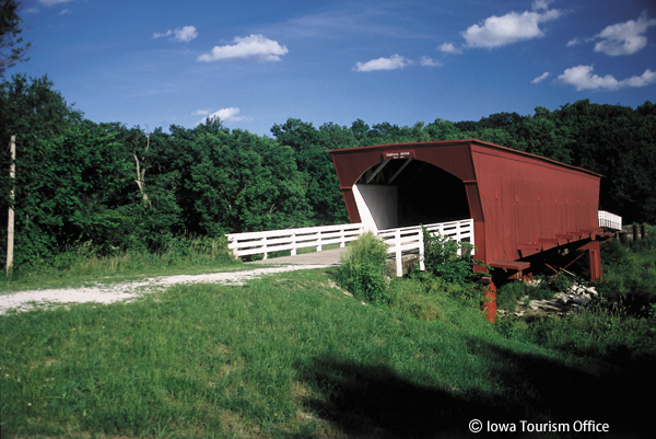 マディソン郡の橋の舞台を訪ねる