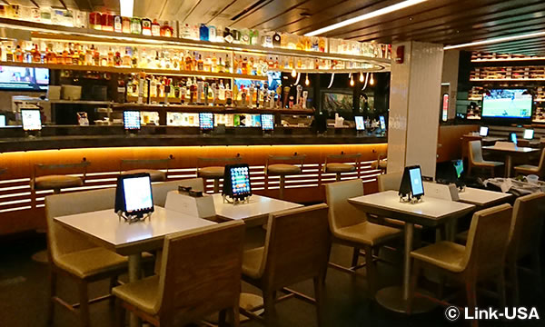 近代的なフィラデルフィア国際空港