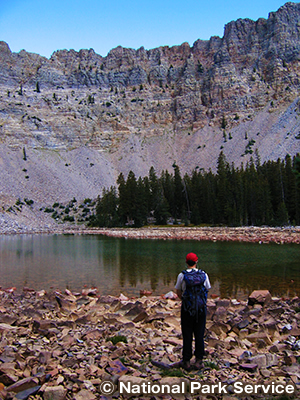 ブリストルコーン・アルパインレイクス・トレイル　Bristlecone/Alpine Lakes Trail