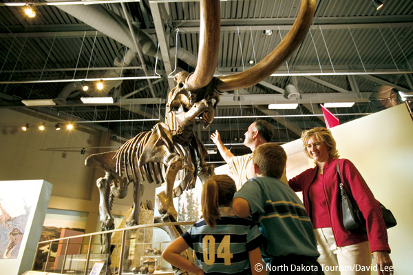 ノースダコタ・ヘリテージ・センター　North Dakota Heritage Center & State Museum