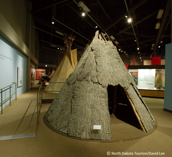 ノースダコタ・ヘリテージ・センター　North Dakota Heritage Center & State Museum