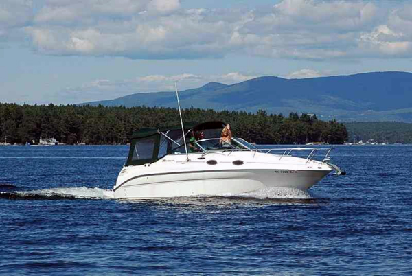 ウィニペサーキ湖 Lake Winnipesaukee