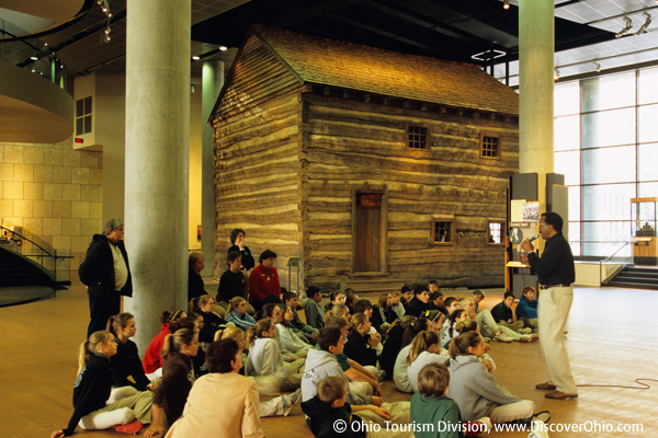 国立地下鉄道自由センター