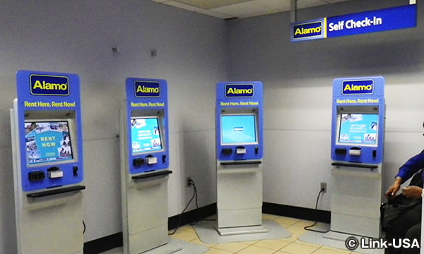 レンタカーをピックアップ