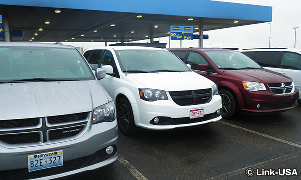 レンタカーをピックアップ