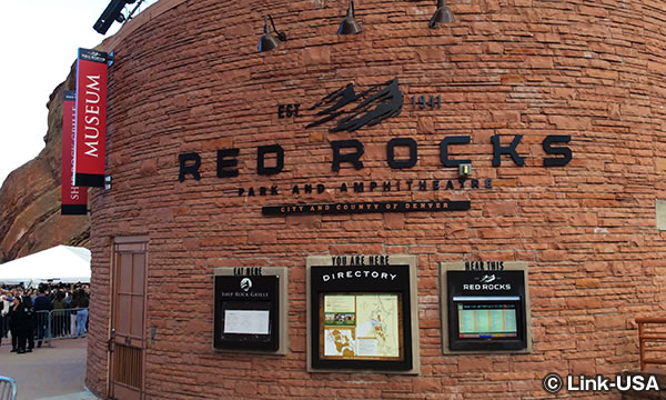 レッドロックス野外劇場 Red Rocks Amphitheatre