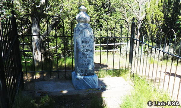 ドク ホリデイ グレイブ トレイル Doc Holliday's Grave Trail