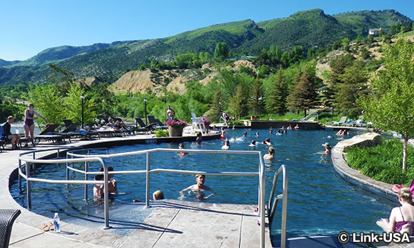 アイアンマウンテン ホットスプリングス　Iron Mountain Hot Springs