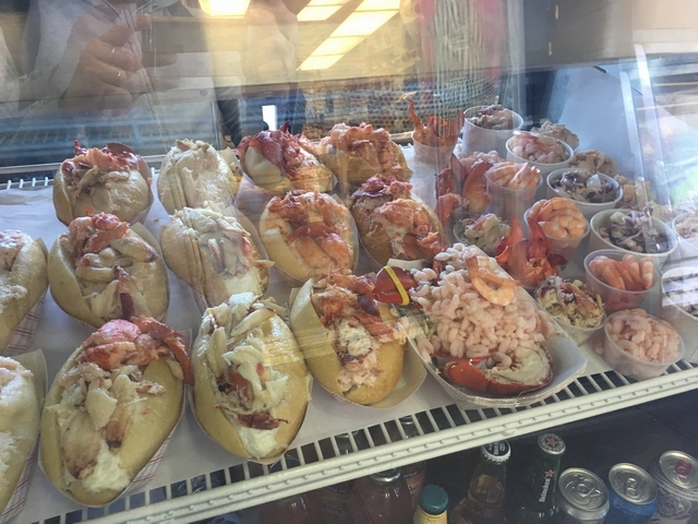 カニのサインで有名なフィッシャーマンズワーフ