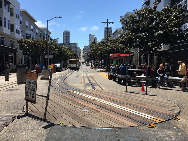 サンフランシスコ名物 ケーブルカー