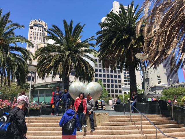 サンフランシスコ市民の憩いの場 ユニオンスクエア