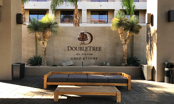 プレイしない人も満足の「ゴルフ天国」！