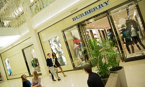 夜のモール・オブ・アメリカ