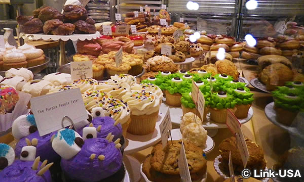 スカイウェイを歩いて朝食へ