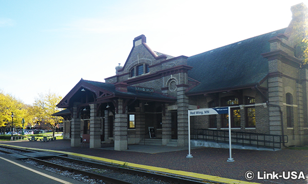 レッドウイング