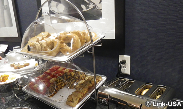 ハンプトン イン & スイーツ ラ・クロス ダウンタウン