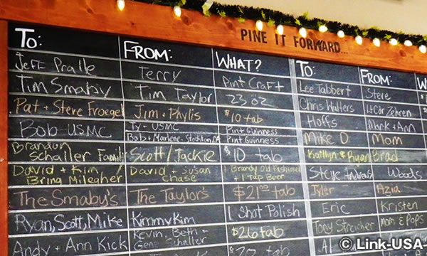 レッド パインズ でランチ