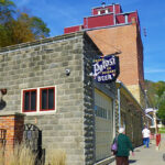 歴史的なポトシ ブリュワリーで昼食