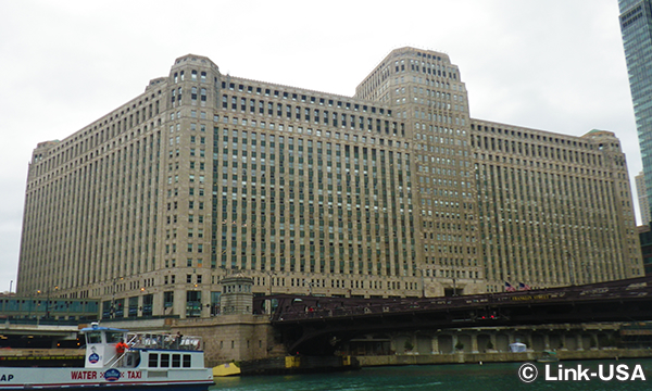 シカゴ 建物見学クルーズ
