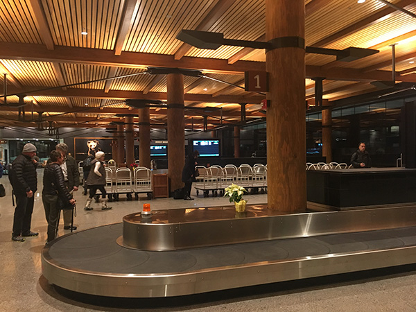 ワイオミング州 ジャクソンのジャクソンホール空港