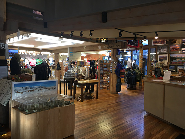 ジャクソンホール & グレーターイエローストーンビジターセンター