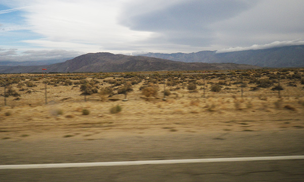 南カリフォルニアの砂漠を冒険