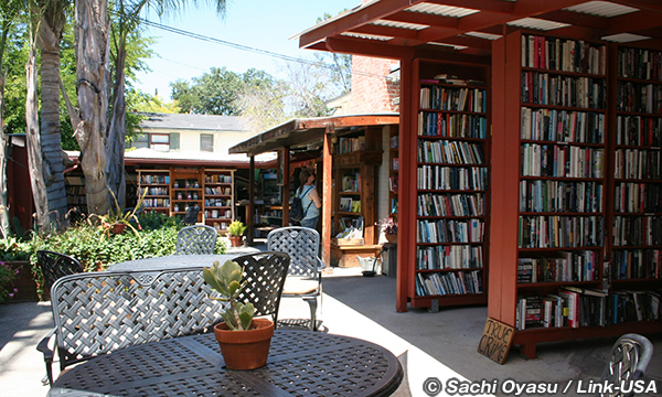 オーハイのメディテーション・マウンテンなどを巡る