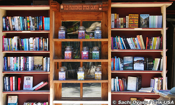 オーハイのメディテーション・マウンテンなどを巡る