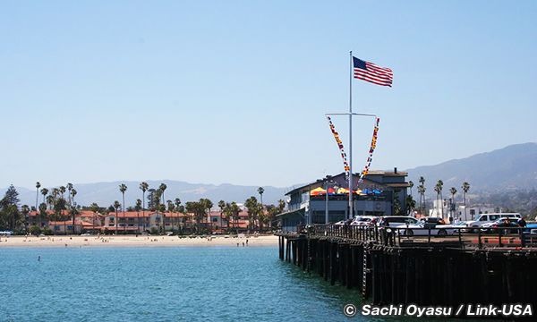 サンタ・バーバラ　地中海にあるような美しい街へ走る