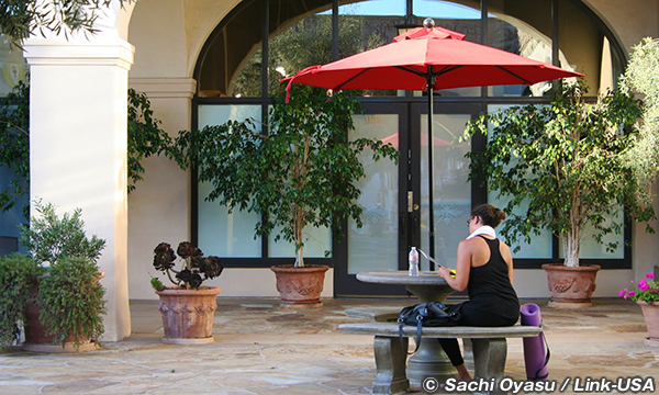 サンタ・バーバラ　地中海にあるような美しい街へ走る