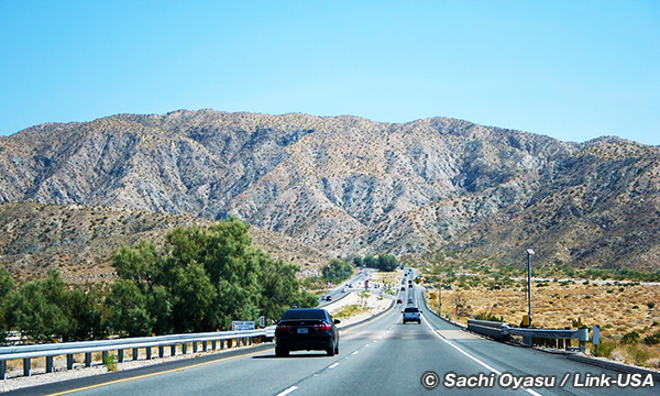 62号線へを走ってジョシュアツリー国立公園へ