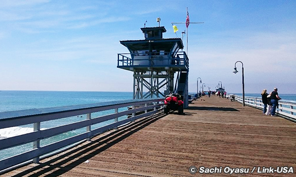 サンクレメンテのランドマークは、真っ白なピア