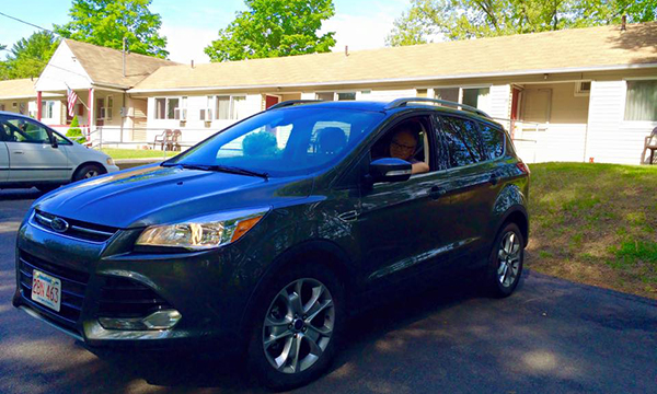 見上げる空にはアメリカの月